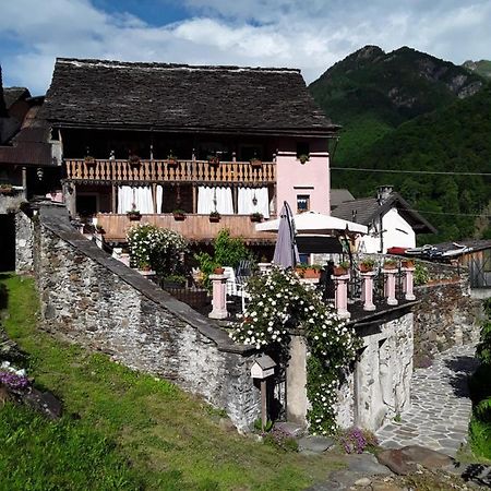 Shanty Calasca-Castiglione Exterior photo